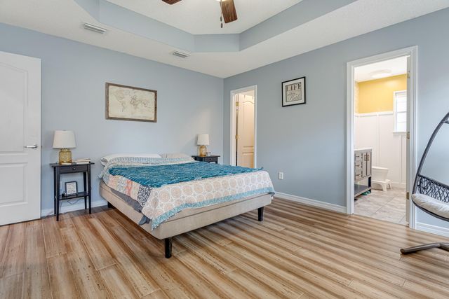 926 Scenic Oak Lane, Fort Walton Beach, FL 32547