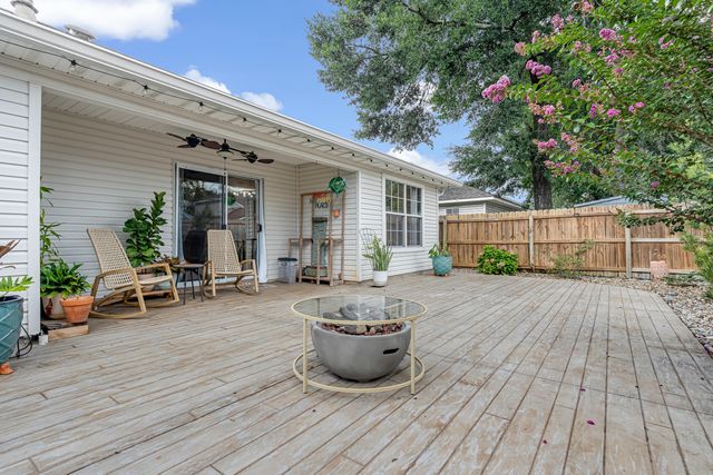 926 Scenic Oak Lane, Fort Walton Beach, FL 32547