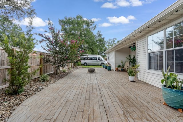 926 Scenic Oak Lane, Fort Walton Beach, FL 32547