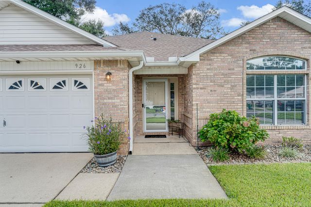 926 Scenic Oak Lane, Fort Walton Beach, FL 32547