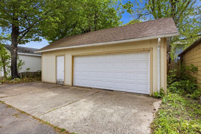 1812 Park Ave SE, Cedar Rapids, IA 52403