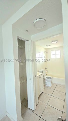 328 NW 12th Ave 11, Miami, FL 33128