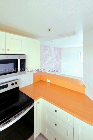 328 NW 12th Ave 11, Miami, FL 33128