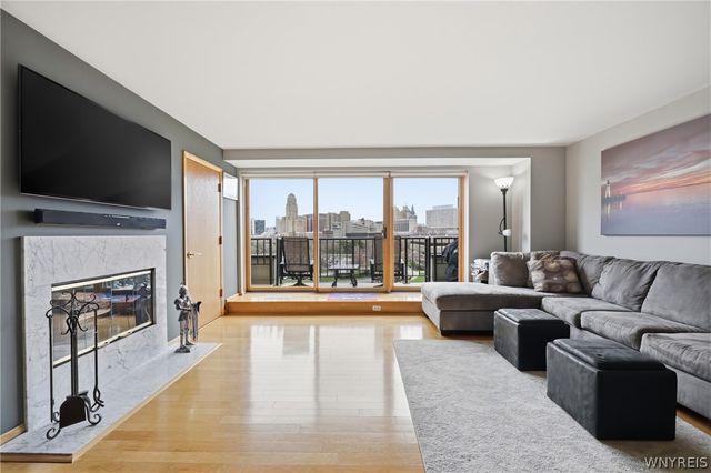 40 Waterfront Circle 406, Buffalo, NY 14202