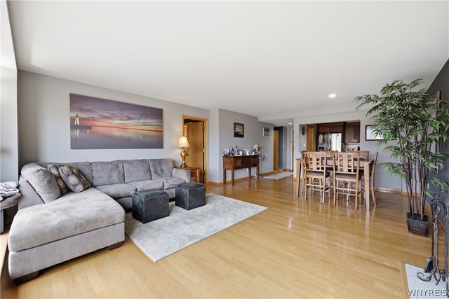 40 Waterfront Circle 406, Buffalo, NY 14202