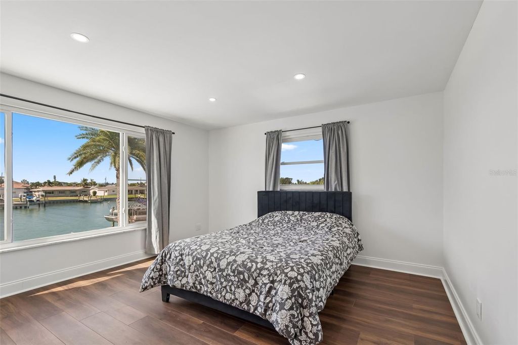 Image 30 of property listing at 755 CAPRI BOULEVARD, Treasure Island, FL 33706