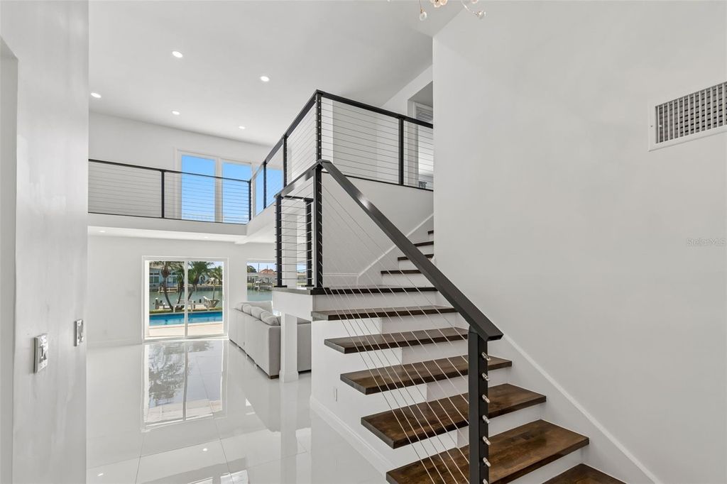 Image 5 of property listing at 755 CAPRI BOULEVARD, Treasure Island, FL 33706