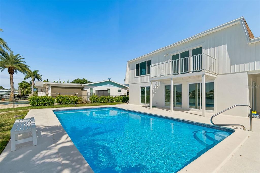 Image 46 of property listing at 755 CAPRI BOULEVARD, Treasure Island, FL 33706