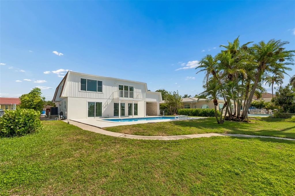 Image 49 of property listing at 755 CAPRI BOULEVARD, Treasure Island, FL 33706