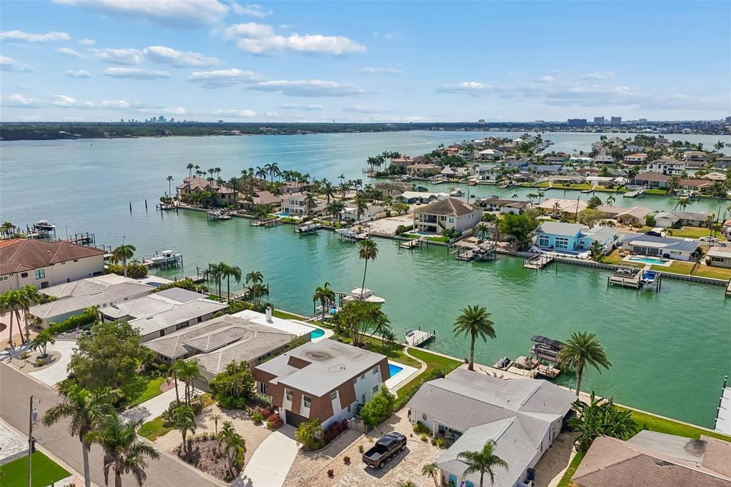 Image 55 of property listing at 755 CAPRI BOULEVARD, Treasure Island, FL 33706
