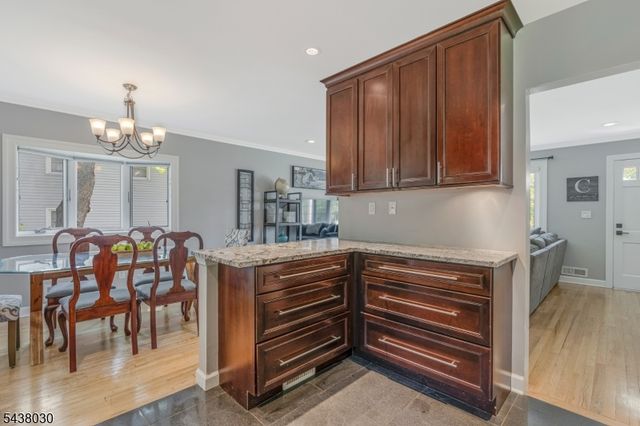 29 Bradford St, New Providence Boro, NJ 07974