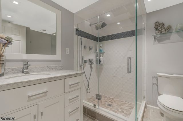29 Bradford St, New Providence Boro, NJ 07974