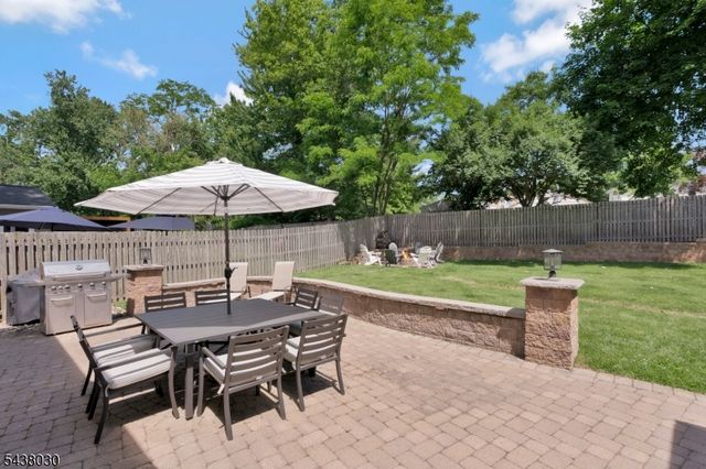29 Bradford St, New Providence Boro, NJ 07974