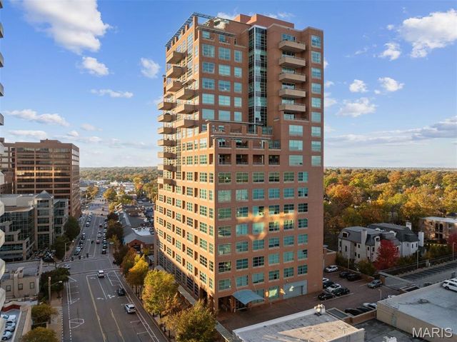 8025 Maryland Avenue 4J, Clayton, MO 63105