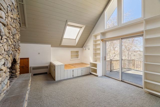 24 Beetle Swamp Rd, Edgartown, MA 02539