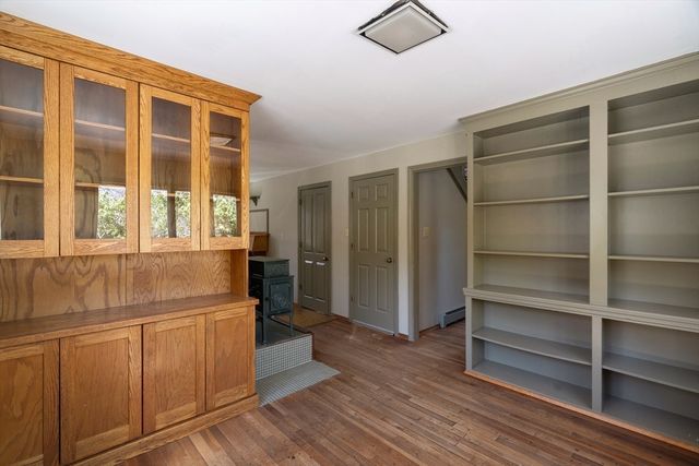 24 Beetle Swamp Rd, Edgartown, MA 02539