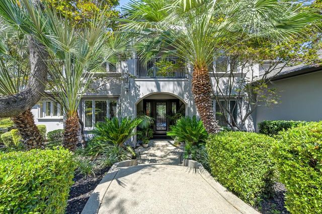 2363 Clubhouse Dr, Rocklin, CA 95765