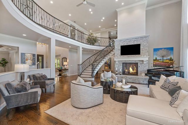 2363 Clubhouse Dr, Rocklin, CA 95765