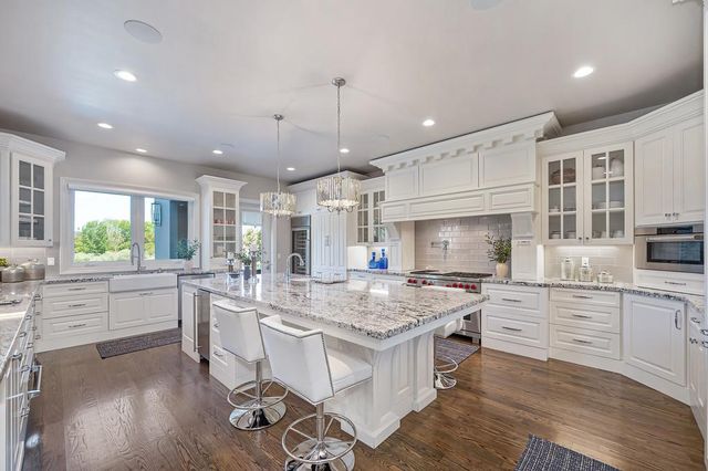 2363 Clubhouse Dr, Rocklin, CA 95765