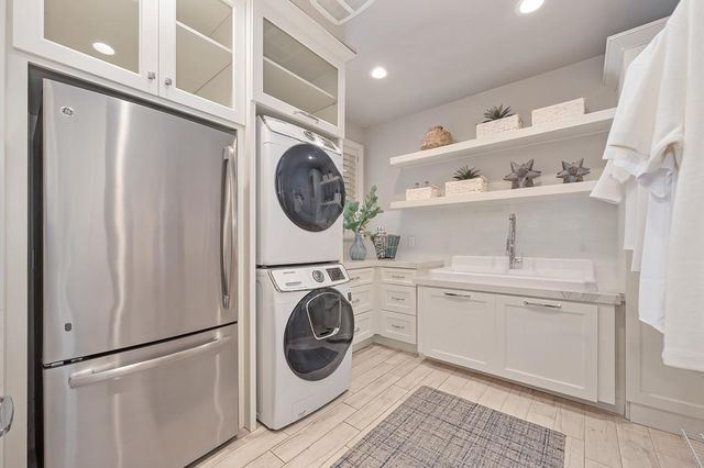 2363 Clubhouse Dr, Rocklin, CA 95765
