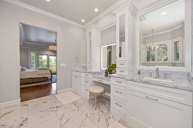 2363 Clubhouse Dr, Rocklin, CA 95765