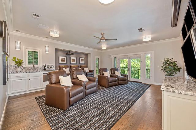 2363 Clubhouse Dr, Rocklin, CA 95765