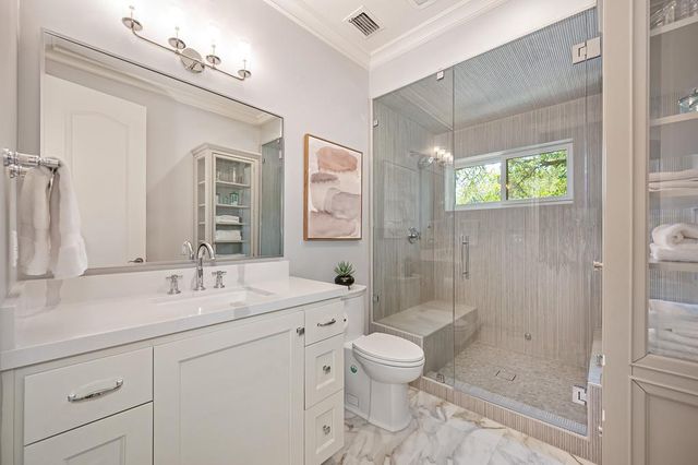 2363 Clubhouse Dr, Rocklin, CA 95765