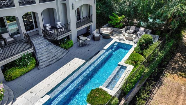 2363 Clubhouse Dr, Rocklin, CA 95765