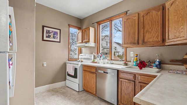 404 W Center Street, Alma, MI 48801