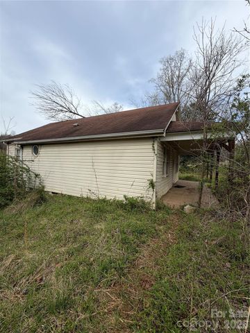 4455 Celia Creek Road, Lenoir, NC 28645