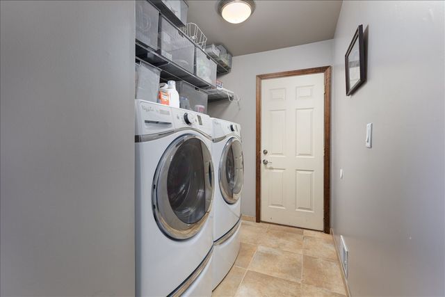 208 S Birchwood Drive, Naperville, IL 60540