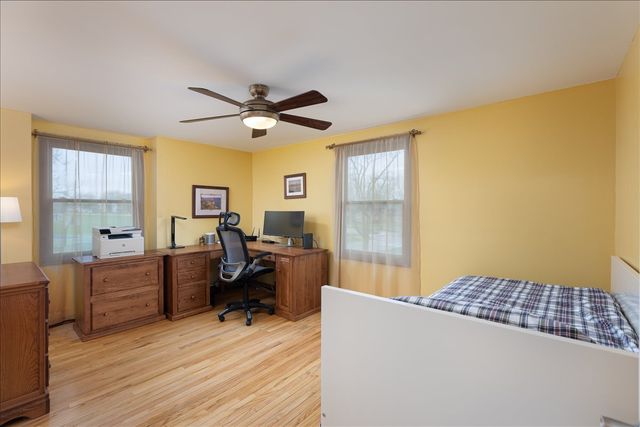 208 S Birchwood Drive, Naperville, IL 60540