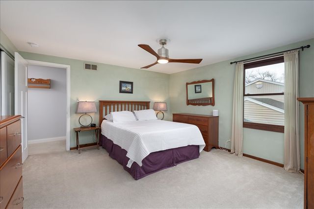 208 S Birchwood Drive, Naperville, IL 60540