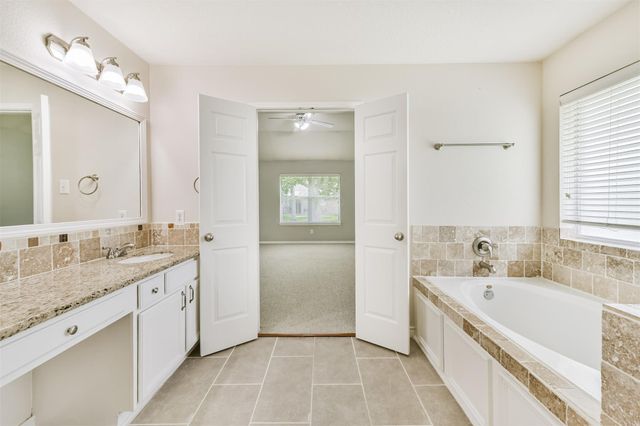2401 Woody Road, Pearland, TX 77581