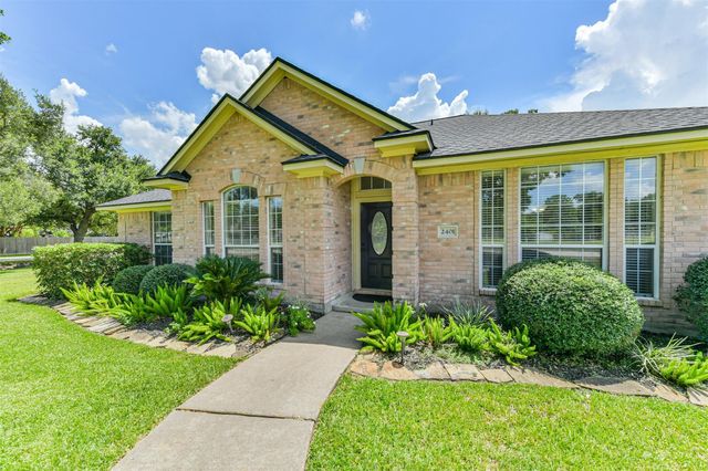 2401 Woody Road, Pearland, TX 77581