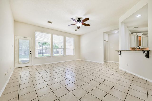 2401 Woody Road, Pearland, TX 77581