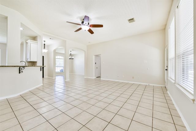 2401 Woody Road, Pearland, TX 77581