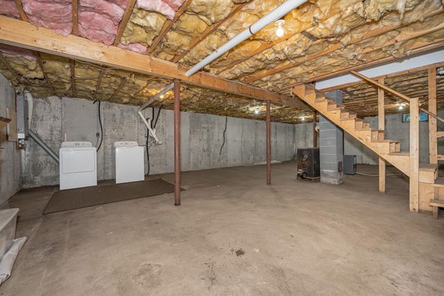 54 South Road, Fremont, NH 03044