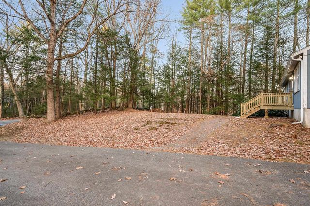 54 South Road, Fremont, NH 03044