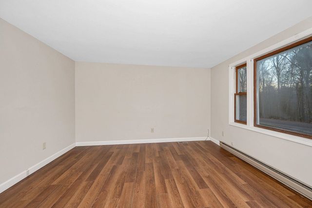 54 South Road, Fremont, NH 03044