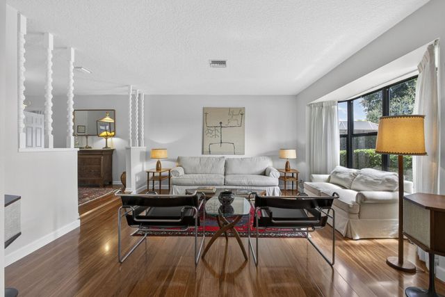 2583 W Carandis Road, West Palm Beach, FL 33406