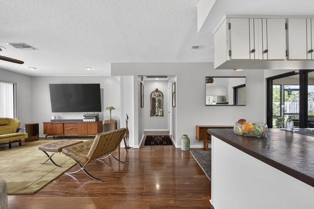 2583 W Carandis Road, West Palm Beach, FL 33406