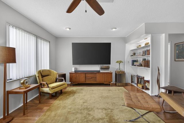 2583 W Carandis Road, West Palm Beach, FL 33406