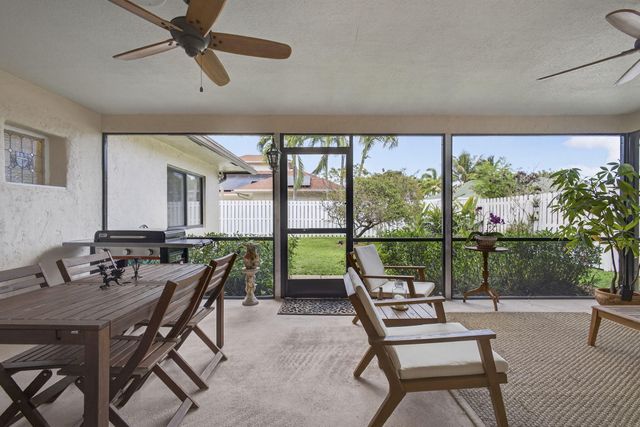 2583 W Carandis Road, West Palm Beach, FL 33406