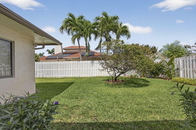 2583 W Carandis Road, West Palm Beach, FL 33406