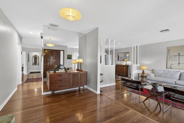 2583 W Carandis Road, West Palm Beach, FL 33406