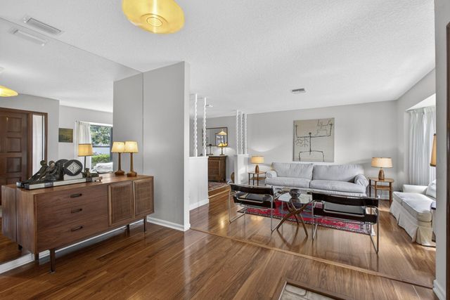 2583 W Carandis Road, West Palm Beach, FL 33406