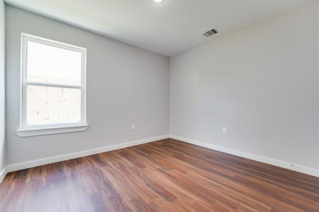 6716 Haight Street A, Houston, TX 77028