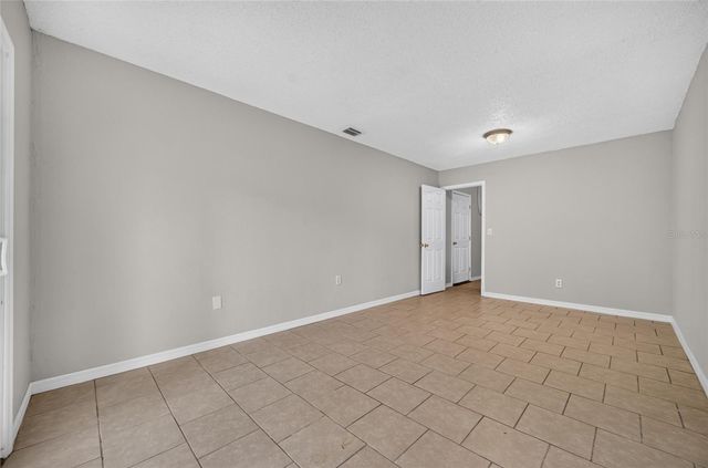507 S OHIO AVE, Groveland, FL 34736