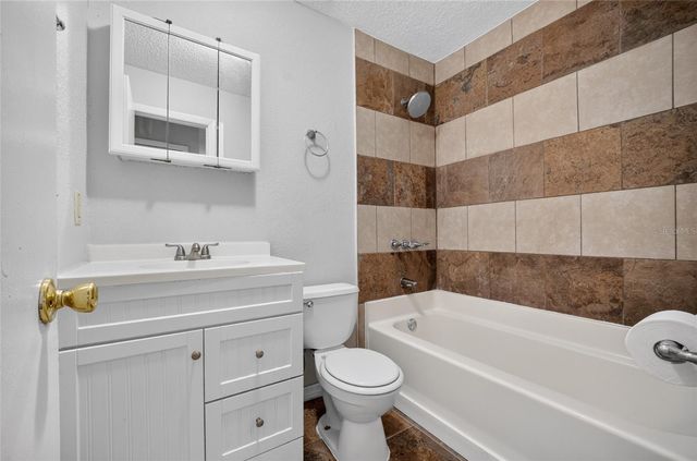 507 S OHIO AVE, Groveland, FL 34736